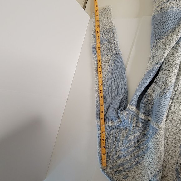 M. Fredric, size M, loose cardigan.  Light grey and light blue. NWT. - Picture 10 of 11
